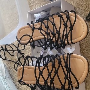 Black wrapup sandals